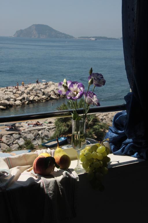 B&B Borgo Marinaro Pozzuoli Rum bild